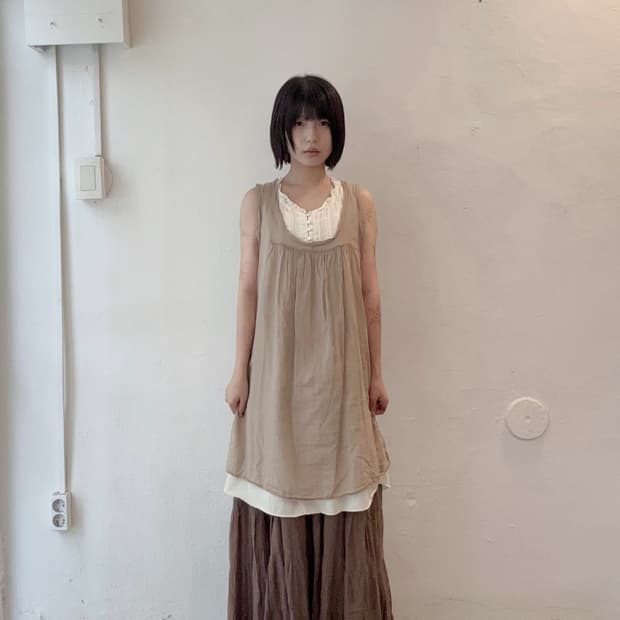 브라운 린넨 민소매 원피스