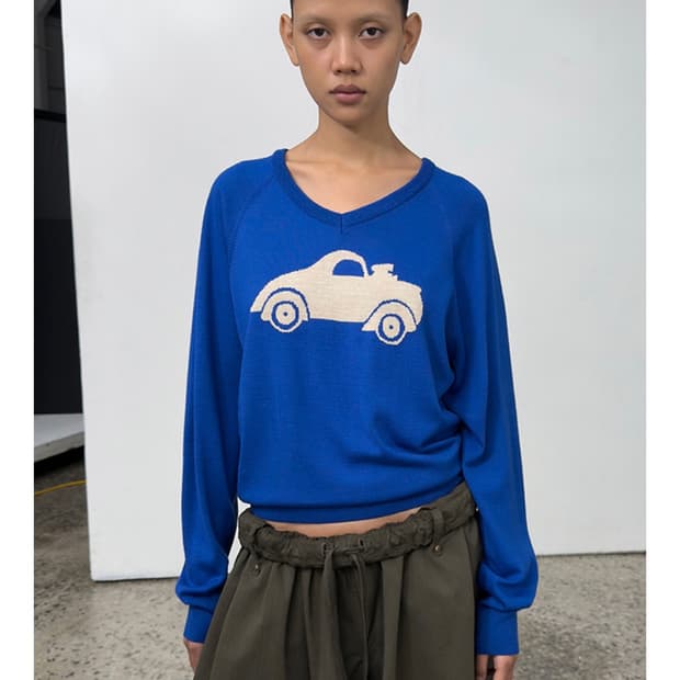 open yy car graphic knit top, blue