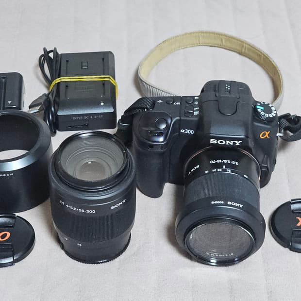 소니 A300 DSLR 카메라 2 렌즈 세트