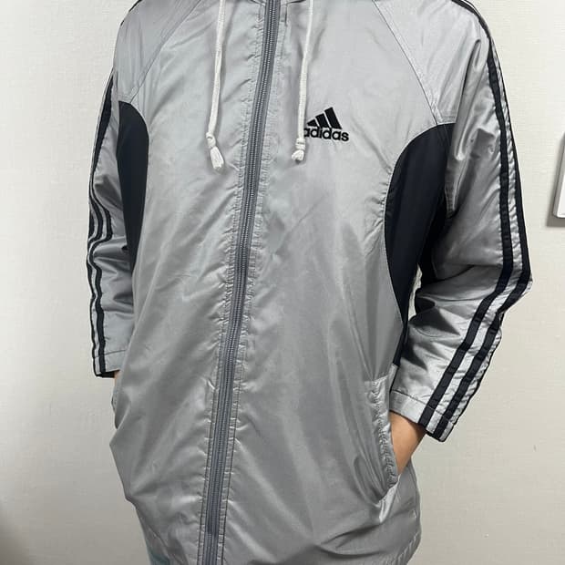 [o/s] 아디다스 실버 벤치 바람막이