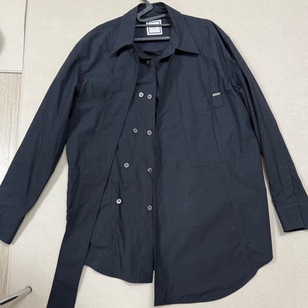 우영미 블랙셔츠 50