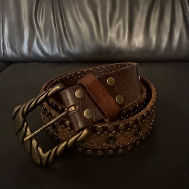 “Tornadomart” python Details stud belt  
