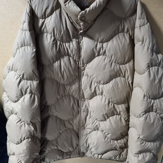 유니클로 남성 울트라라이트 다운패딩 