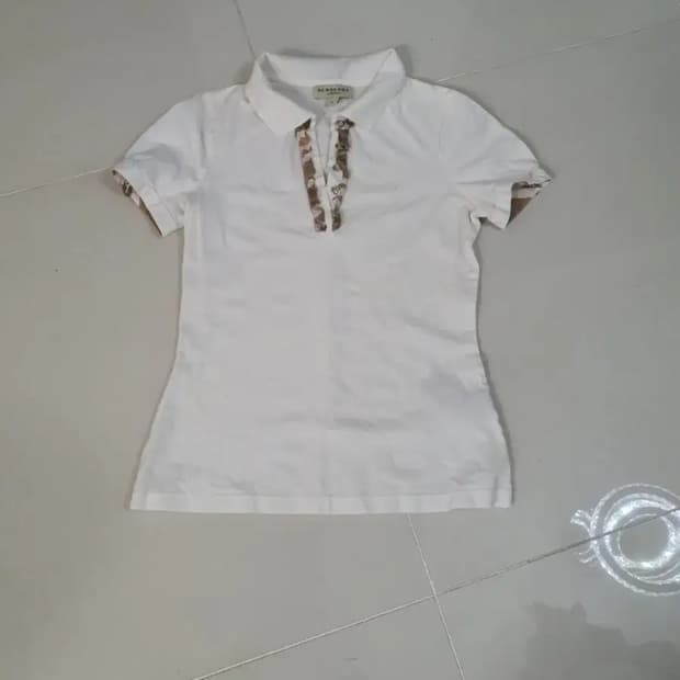 정품 버버리 면100% 티셔츠  85사이즈 44-55