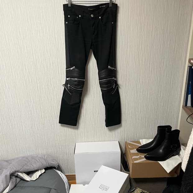 생로랑 레더 패널진 29