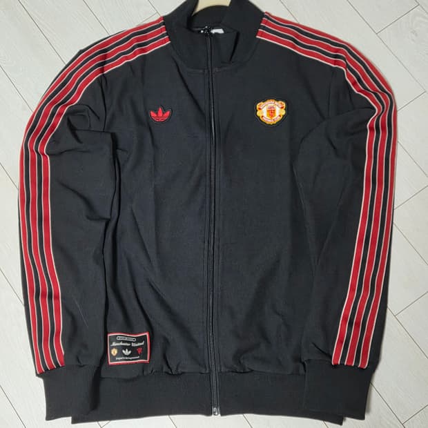 아디다스 맨체스터 유나이티드 테라스 아이콘 트랙탑 블랙 - KR 사이즈