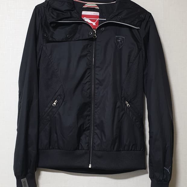 푸마 여성 바람막이 자켓 S사이즈 