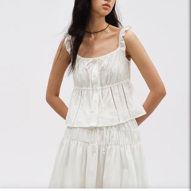 h&m 페플럼 슬리브리스 탑