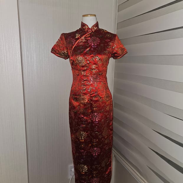 빈티지 레드 치파오