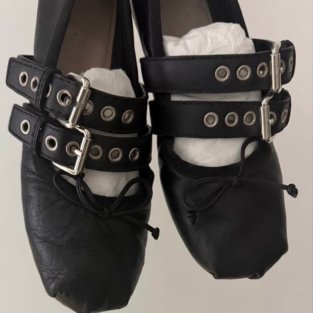 Miu Miu leather ballerina