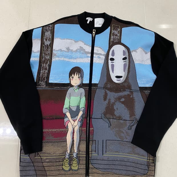 로에베 X 지브리 센과 치히로 가오나시 집업 가디건