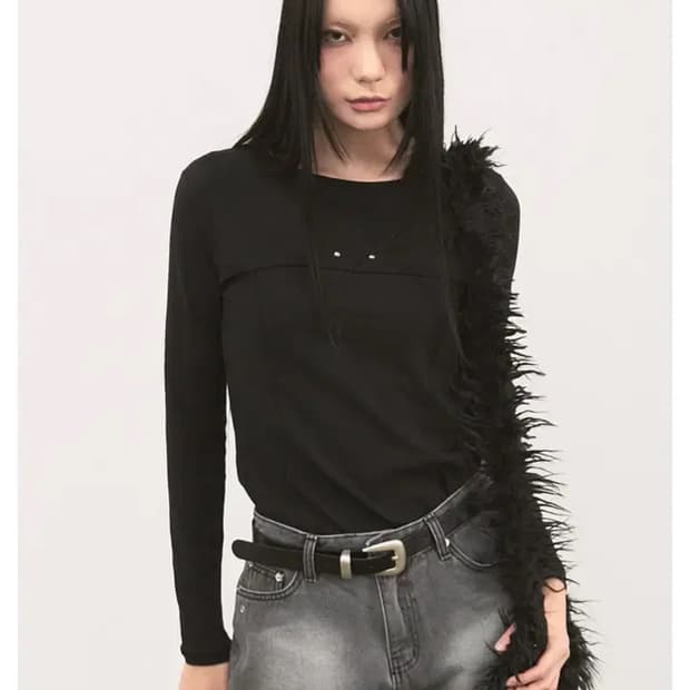 시스에이 two stud line t-shirt black