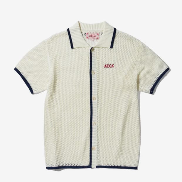 에이카화이트 크로셰 카라 하프 니트셔츠