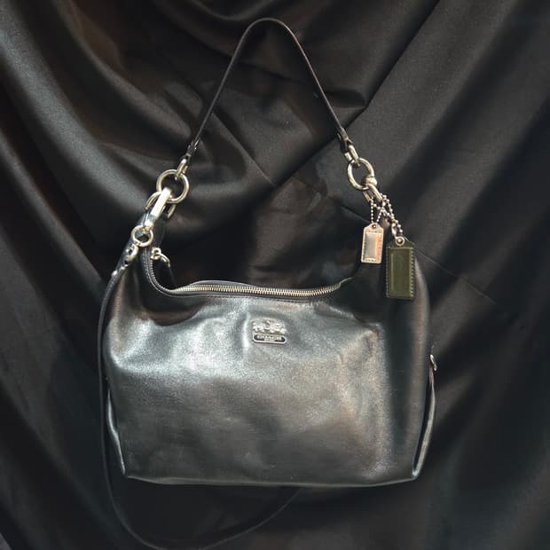 코치 블랙 레더 호보백 숄더백