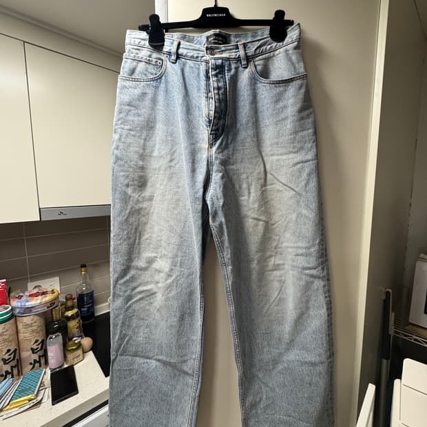 발렌시아가 가드로브 데님