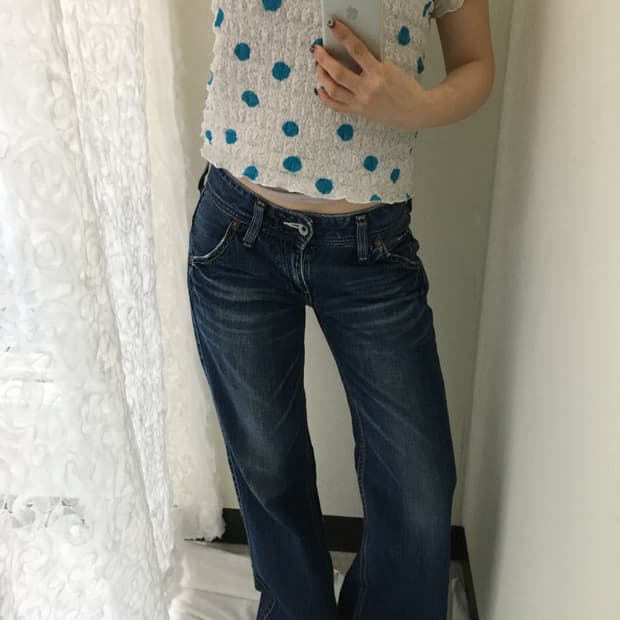levi’s) low rise bootcut jeans