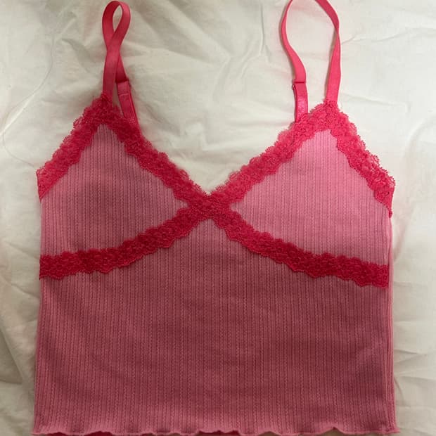 에즈이프캘리 flower lace ribbed top pink