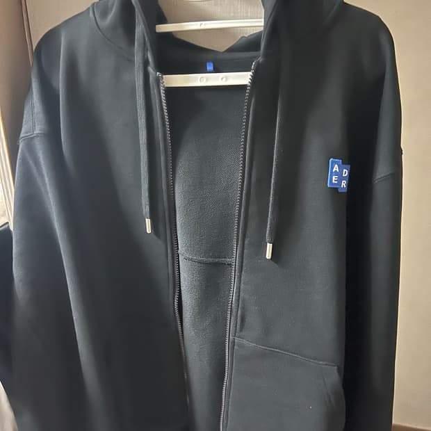 아더에러 후드집업 L사이즈