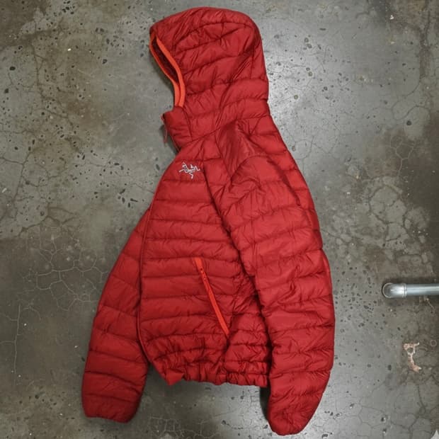 Arc’teryx Cerium LT Hoody