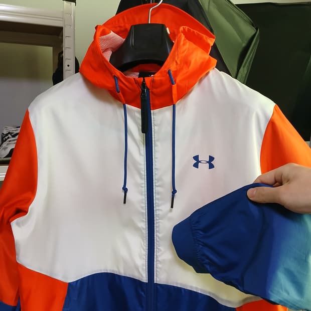 언더아머 윈드브레이커 바람막이 우븐 자켓