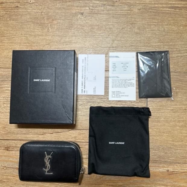 생로랑 카드지갑(정품)