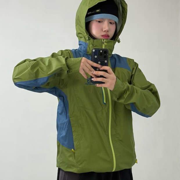 살로몬 그린 바람막이