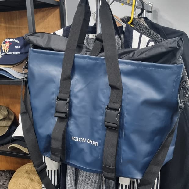 kolon sport) 플레이백 크로스백  가로53 세로37 2번사용