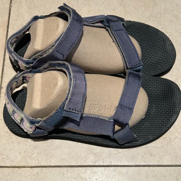 Teva 테바 샌들 240