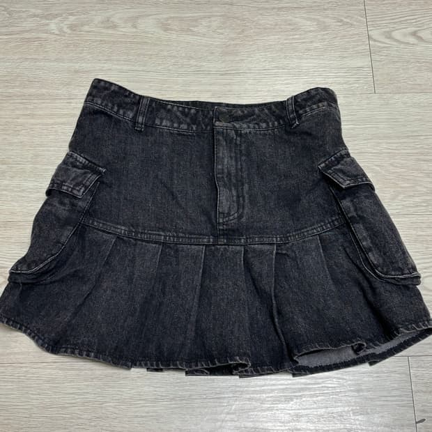 2 pocket denim skirt