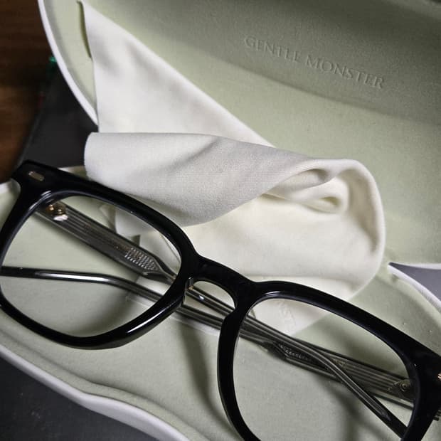 젠틀몬스터 쿠보 01