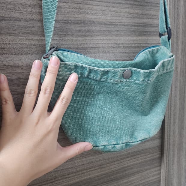 지구샵에서 구입 빈티지 미니크로스백(무료나눔가능)