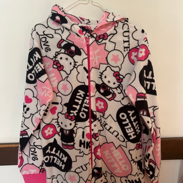 헬로키티 onesie