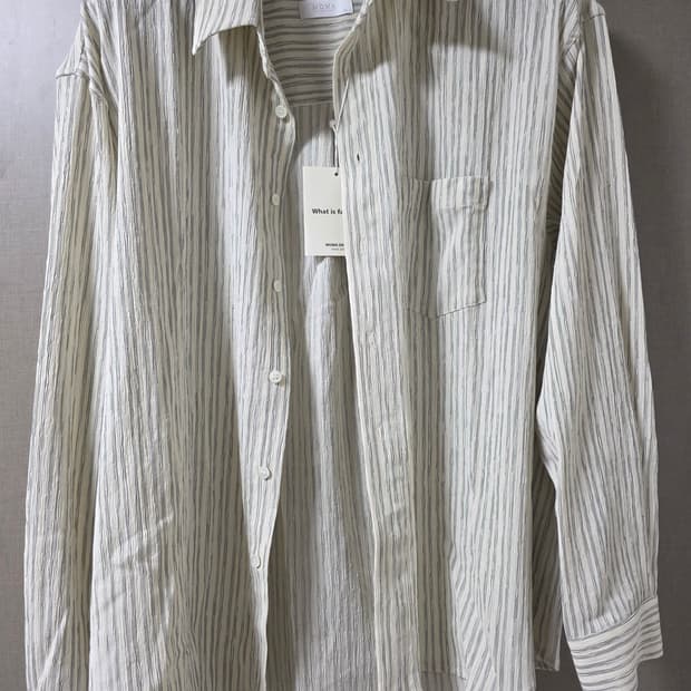 모마디자인 스트라이프셔츠 48(100)사이즈 판매합니다