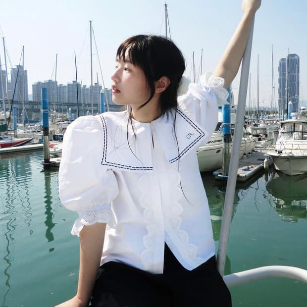 크로쉐안트 세일러 블라우스 판매힙니다