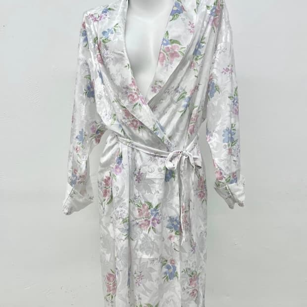 몽환 오리엔탈 자카드 로브