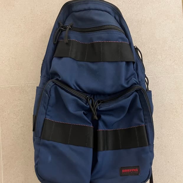 브리핑 백팩 (네이비)