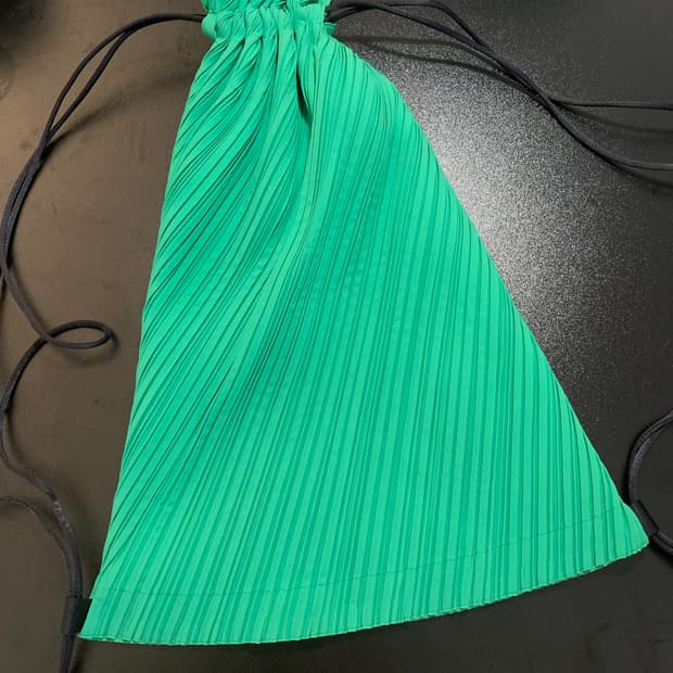 플리츠플리즈 드로스트링백