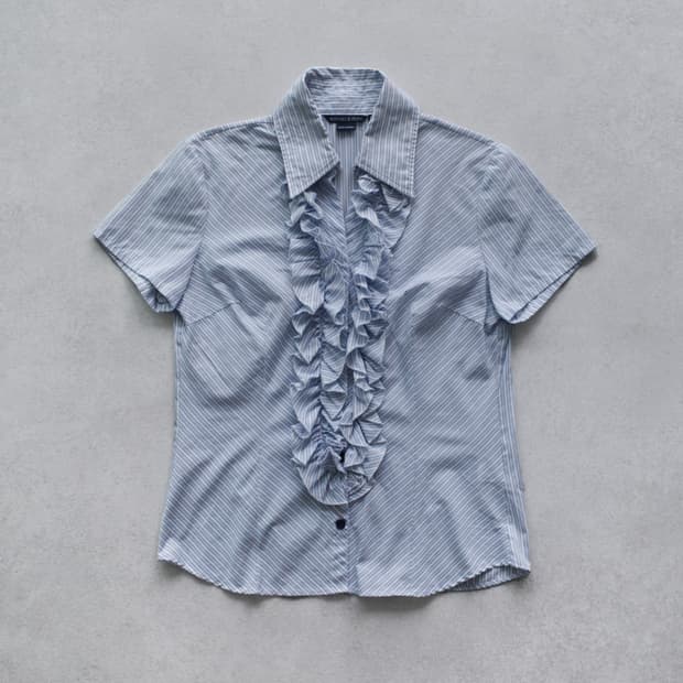 frill half shirt 