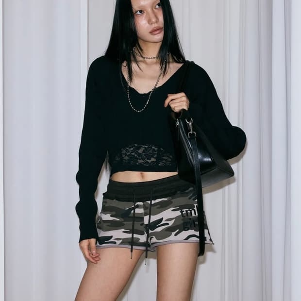 미스테리어스호텔 브이넥 레이어드 니트 블랙 새상품