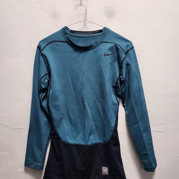 나이키 프로컴뱃 기능성 긴팔티