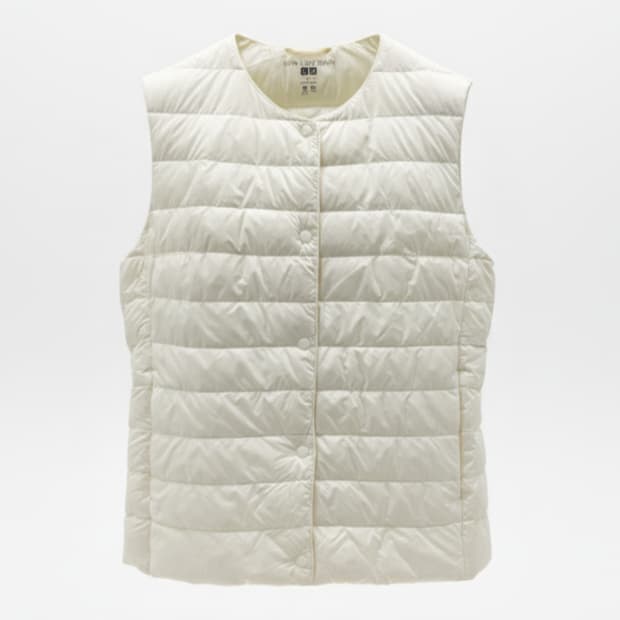 유니클로 울트라 라이트다운 여성 경량패딩조끼 1816