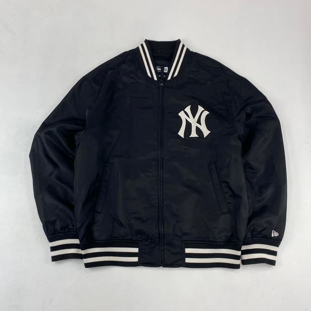 뉴에라 뉴욕 양키스 자수 빅로고 블랙 스타디움 자켓 (105)