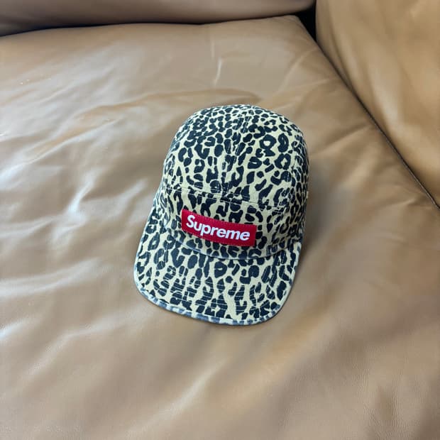 Supreme 23fw 워시드 레오파드 캠프캡 모자 (Leopard)
