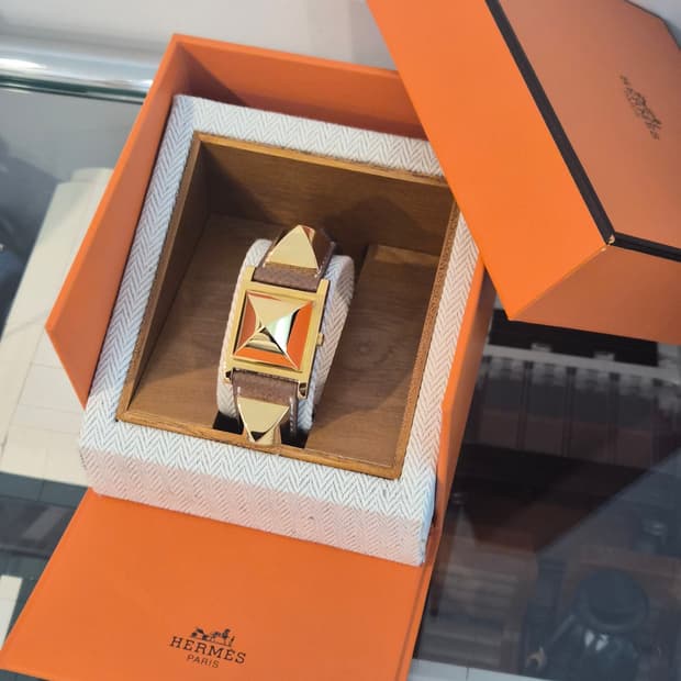 에르메스 빈티지 메도르 금장 시계