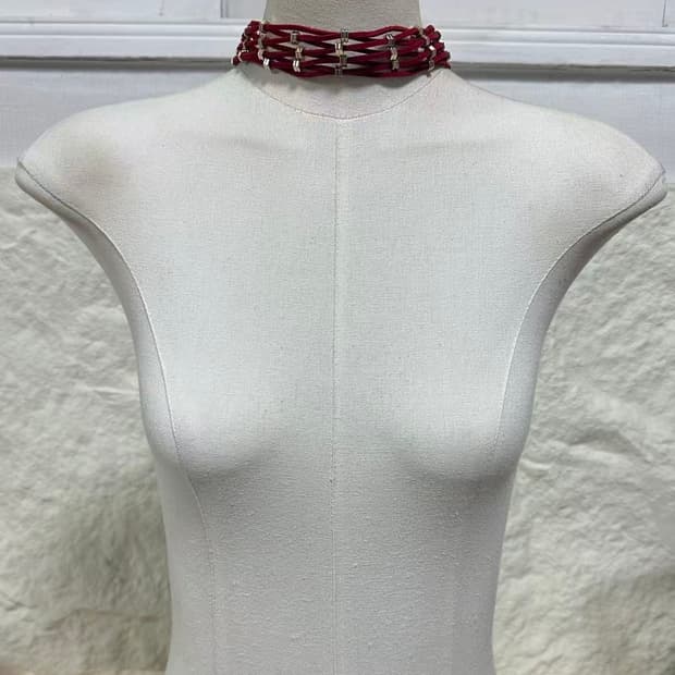 빈티지 고딕 레드 스웨이드 레이어드 초커 목걸이1