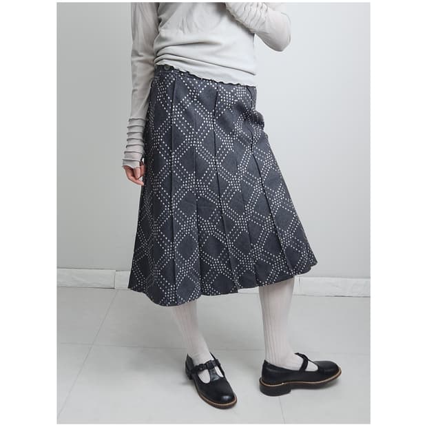 도트 플리츠 스커트