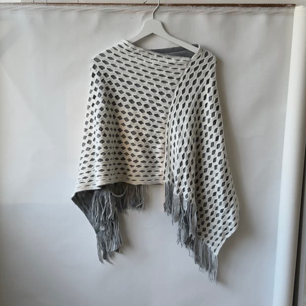 [Vintage] waffle tassel poncho