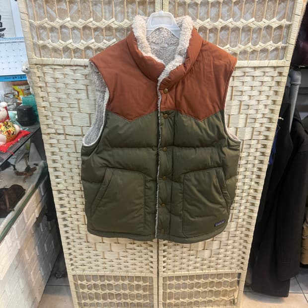 95-100 정품 파타고니아 리버시블 비비 베스트 팝니다