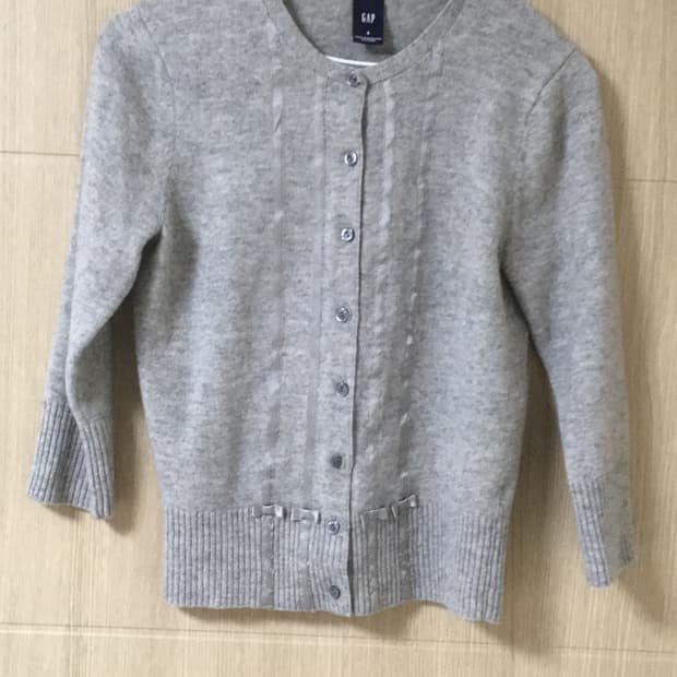 Gap cardigan