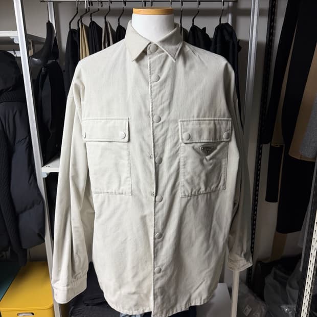 프라다 코듀로이 셔츠점퍼S (100-105)